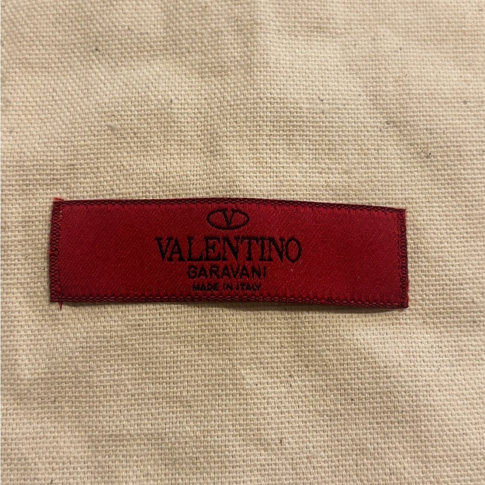 Valentino Garavani Cream Bag with Red Logo - Picture 2 of 2
